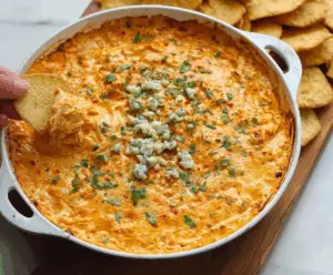 Creamy Spicy Buffalo Chicken Dip