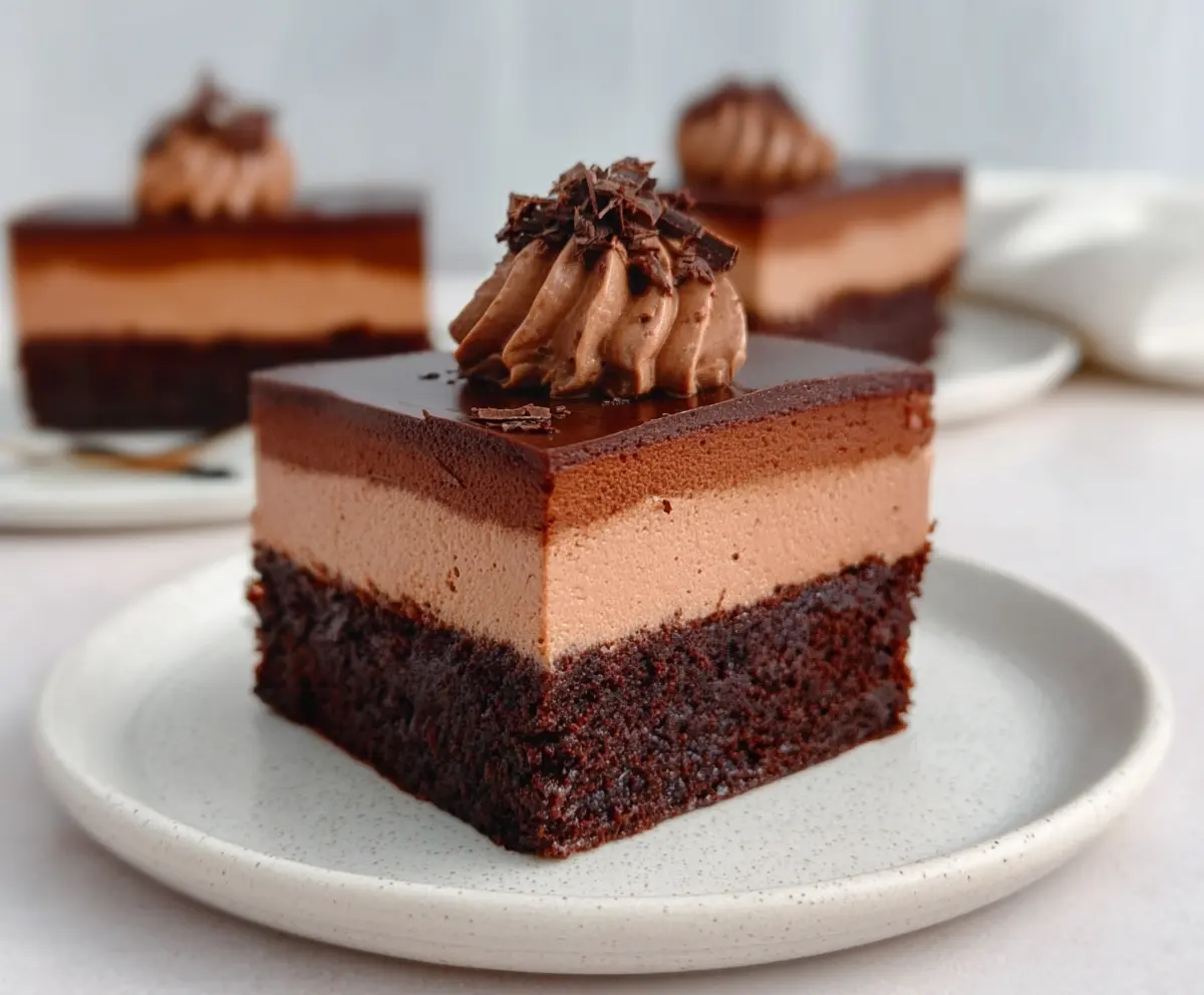 Easy Chocolate Mousse Brownies