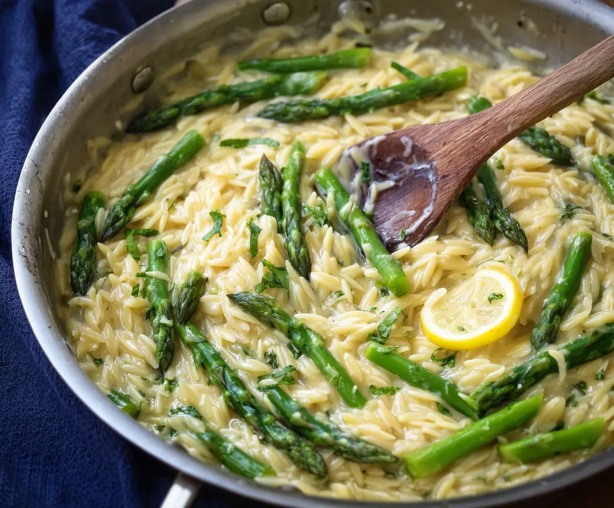 Creamy Lemon Garlic Orzo with Asparagus