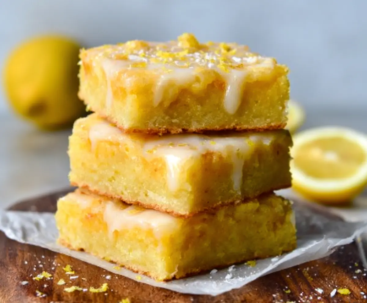 Easy Lemon Brownies Recipe